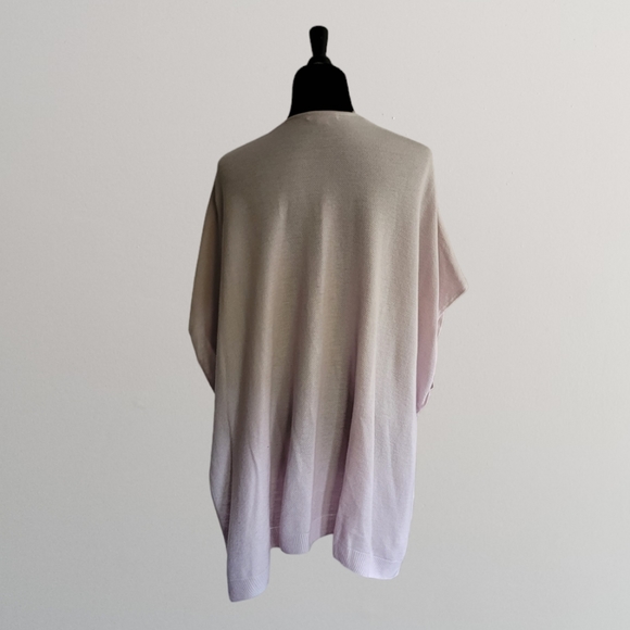 Loft Shawl - Picture 4 of 9